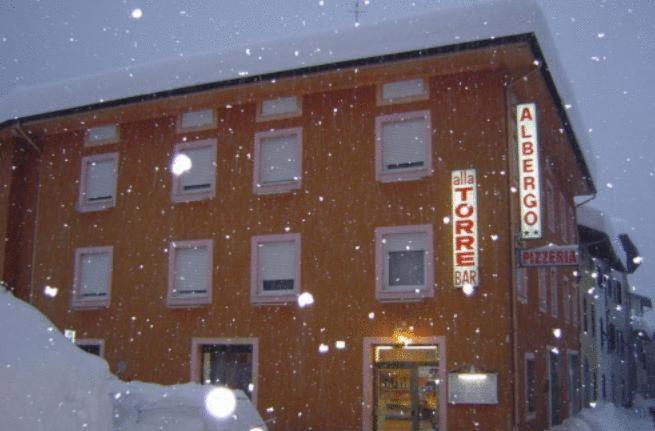 Albergo Alla Torre Caldonazzo Exteriér fotografie